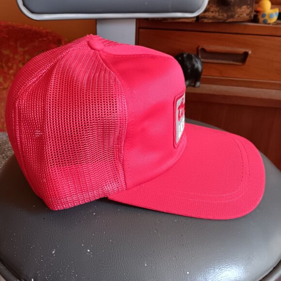 True Vintage Coors Light Red Trucker Hat Snapback Mesh Cap One Size NEW NOS - Picture 2 of 5